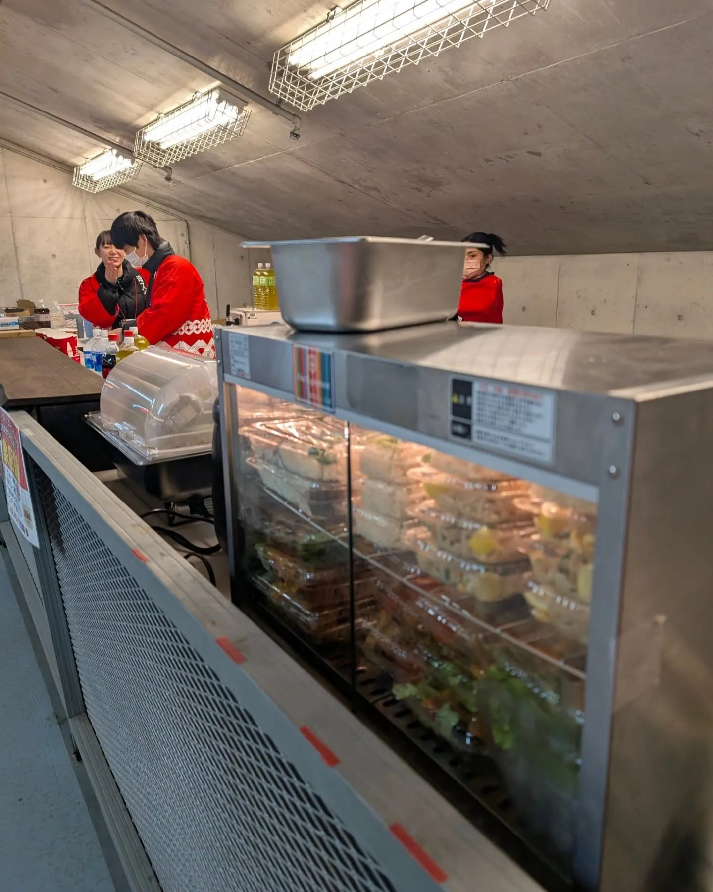 サワディーカップ！今日は、チェンマイ発祥名物イエローカレーの...