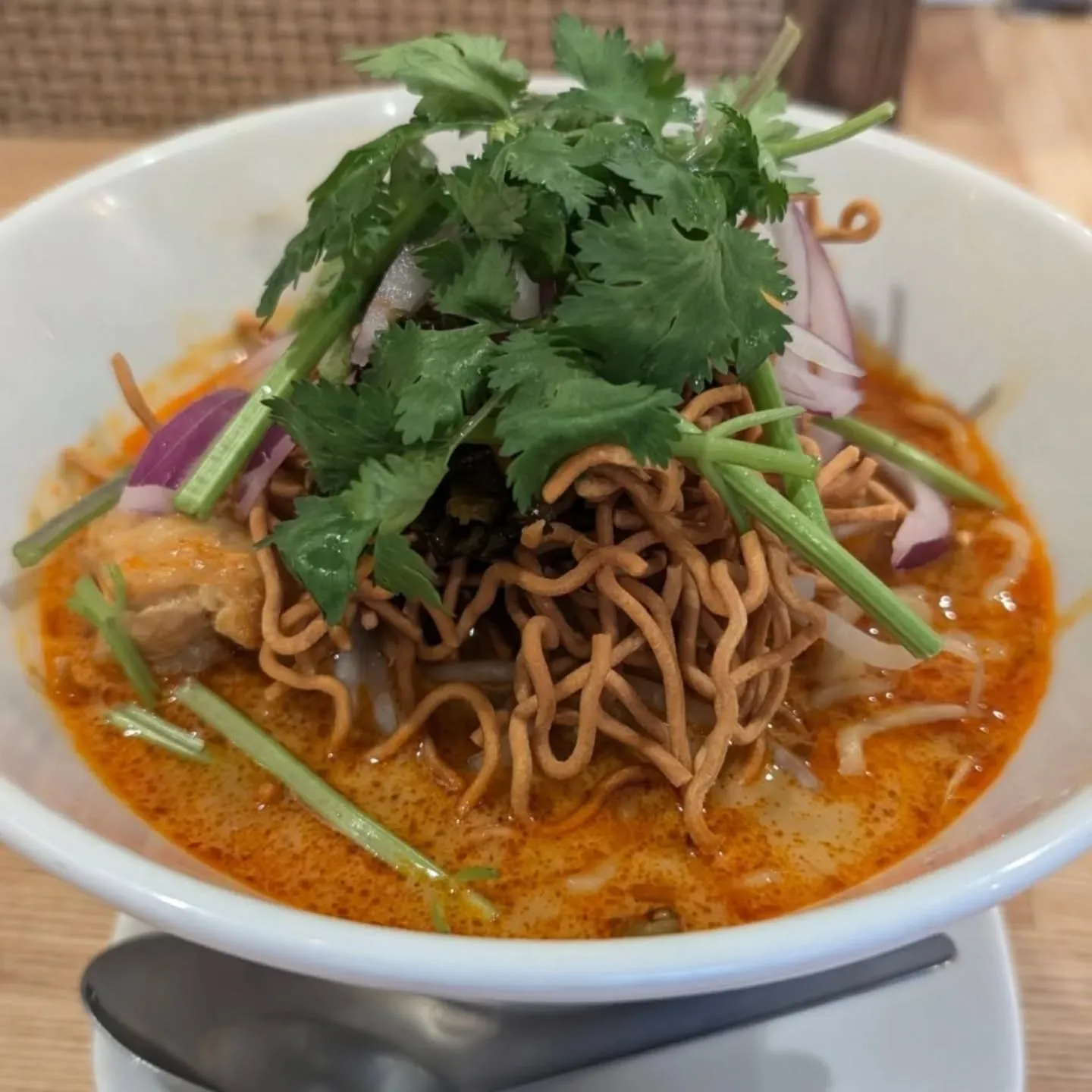 【ข้าวซอย − チェンマイの香りを一杯に】