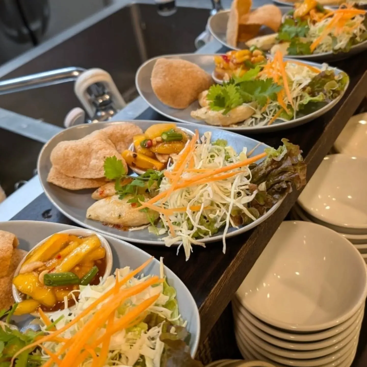 【ソムタム、ガイヤーンがランチから食べれます！】