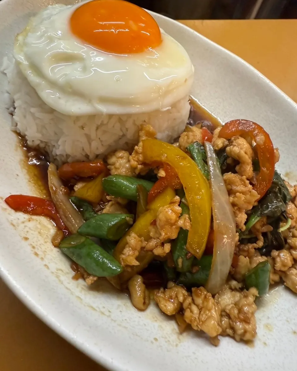 🌙 タイに夏休みはあるのか！？7/8春雨炒め「スギーヘン」ラ...