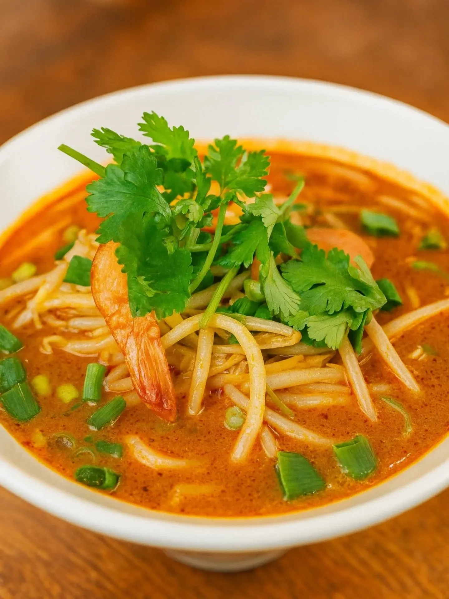 🍛【タイ三昧！カオソイがある日！ディナーはパッキーマオがおす...